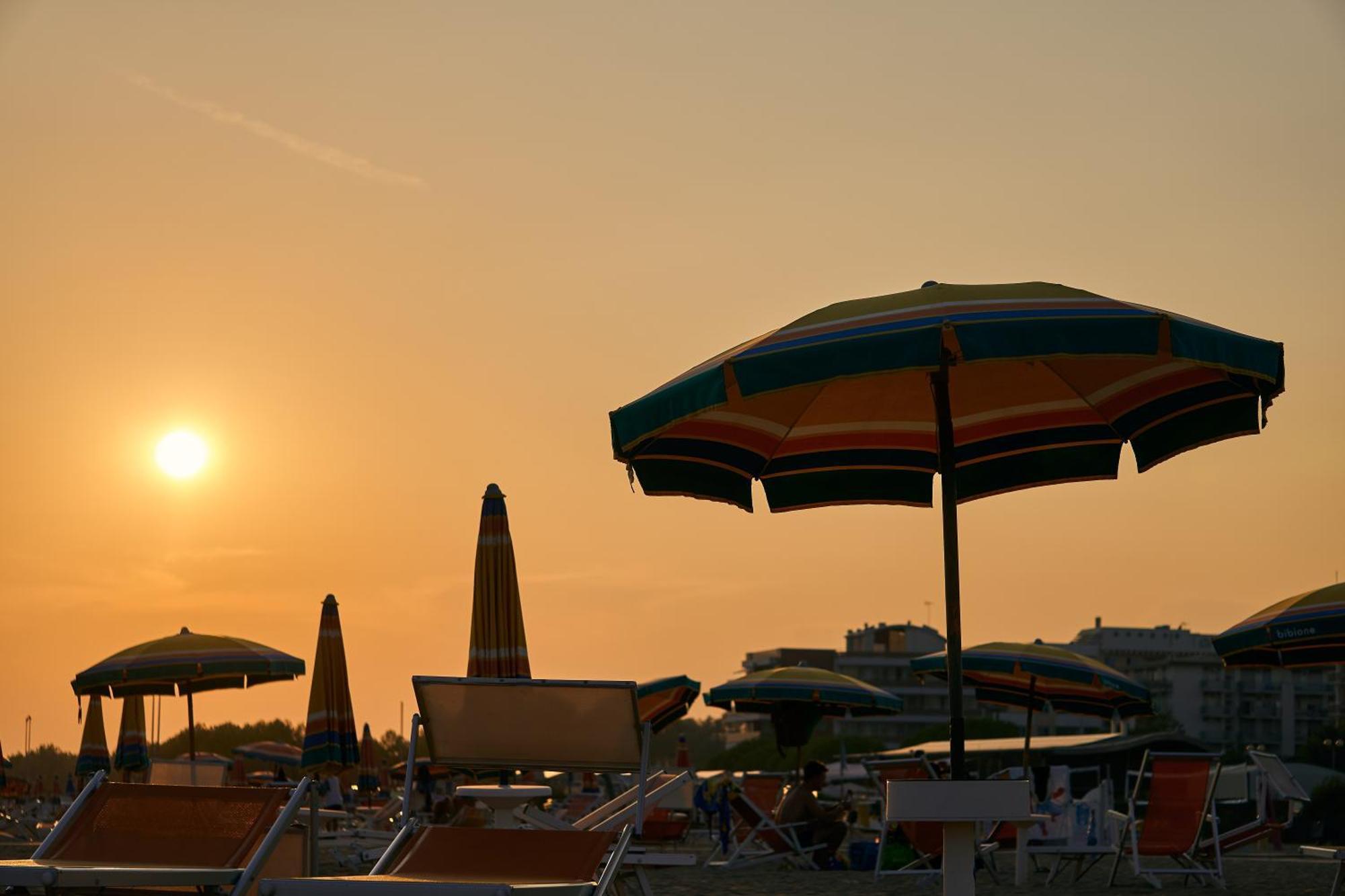 Cozy Villa 250 Metres From The Beach - Beahost - Bibione Eksteriør billede